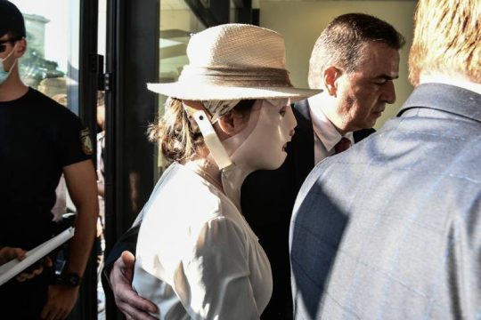 Επίθεση με βιτριόλι: Διεκόπη η δίκη για τις 30 Σεπτεμβρίου