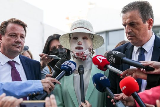 Ιωάννα προς κατηγορουμένη: «Ντρέπεσαι καθόλου;»
