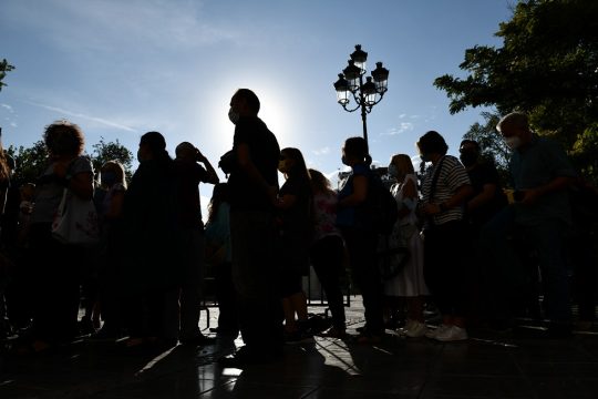 Γιατί «το βάθος του ουρανού είναι κόκκινο»;