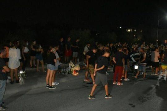 Ηράκλειο: Ζητούν παρεμβάσεις στον δρόμο όπου έχασαν τη ζωή τους οι δύο νεαροί