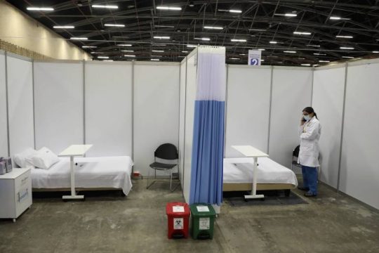 Covid-19: Έγκριση τρίτης δόσης εμβολίου για άνω των 70 στην Κολομβία