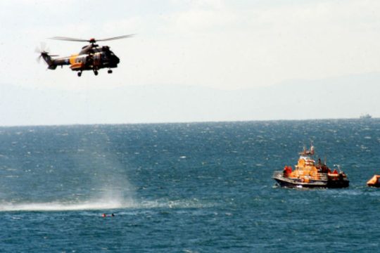 Δύο αγνοούμενοι με κανό καγιάκ μεταξύ Σουνίου και Μακρονήσου