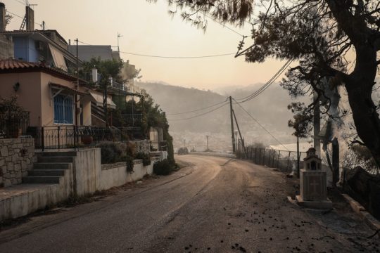 Εργα αποκατάστασης της ΔΕΗ στην Εύβοια