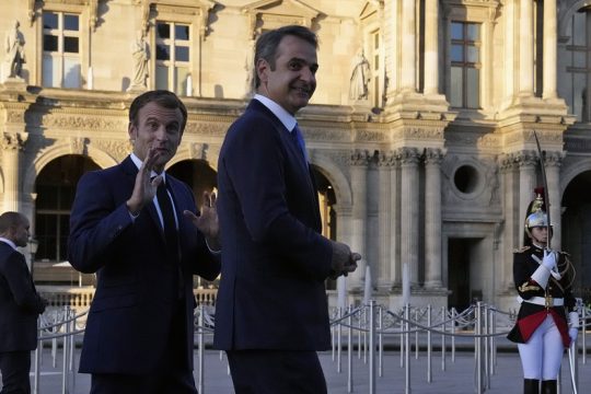 «Παρηγοριά» για τη Γαλλία, «νευράκια» στην Αγκυρα