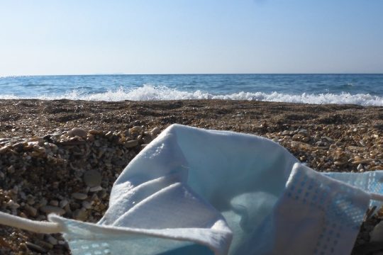 Επιβιώνοντας στην επιφάνεια σε καιρό κορονοϊού