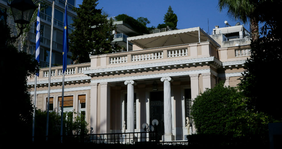 Πρώτο, αμήχανο σχόλιο κυβερνητικών πηγών για το ξεπούλημα της ΔΕΗ
