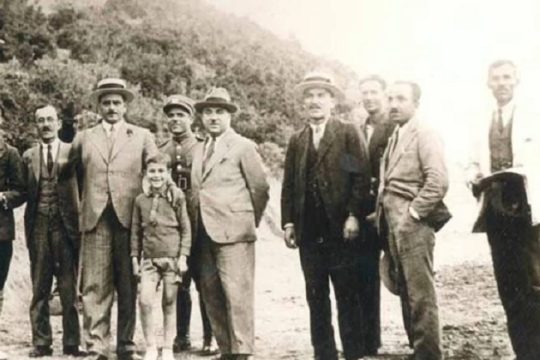 Το κράτος αποσύρεται