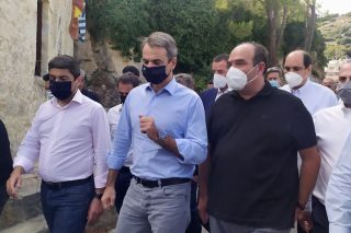 Ο Κυρ. Μητσοτάκης έκανε τους σεισμόπληκτους… πρόσφυγες