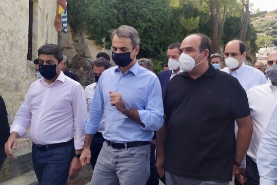 Ο Κυρ. Μητσοτάκης έκανε τους σεισμόπληκτους… πρόσφυγες