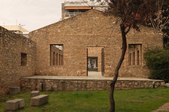 Η Νίκαια τιμά τους νεκρούς του μπλόκου της Κοκκινιάς