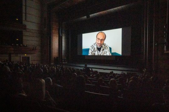 Εναρξη με Φαραντί και αποδοκιμασίες στον δήμαρχο Αθηναίων