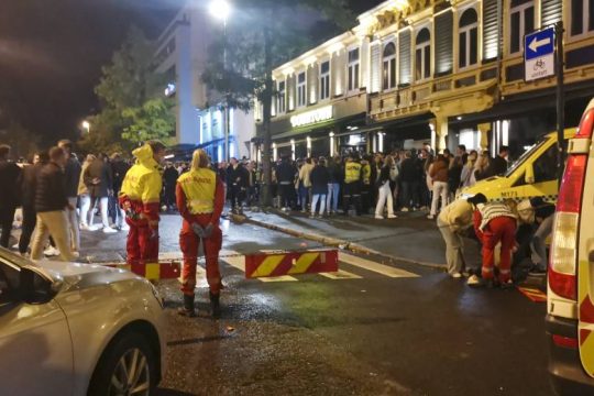 Ταραχώδεις εορτασμοί στη Νορβηγία για το τέλος των περιοριστικών μέτρων
