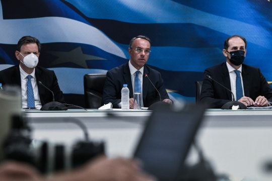 Μέτρα ελάφρυνσης για τις επιχειρήσεις, χωρίς εκπλήξεις για τους εργαζόμενους