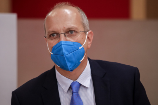 Επίθεση Οικονόμου για την ομιλία Τσίπρα στη ΔΕΘ