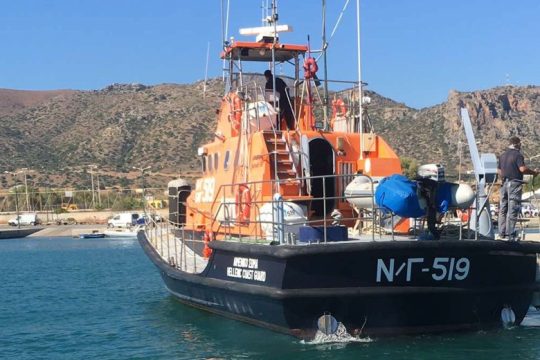 Τέλος στην περιπέτεια των 152 προσφύγων, αποβιβάστηκαν στην Παλαιόχωρα