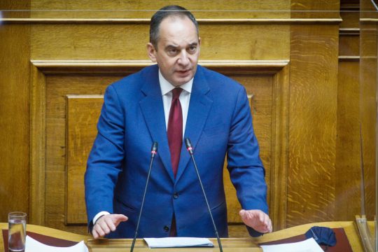 Ανοίκεια επίθεση Πλακιωτάκη σε δύο πρώην υπουργούς