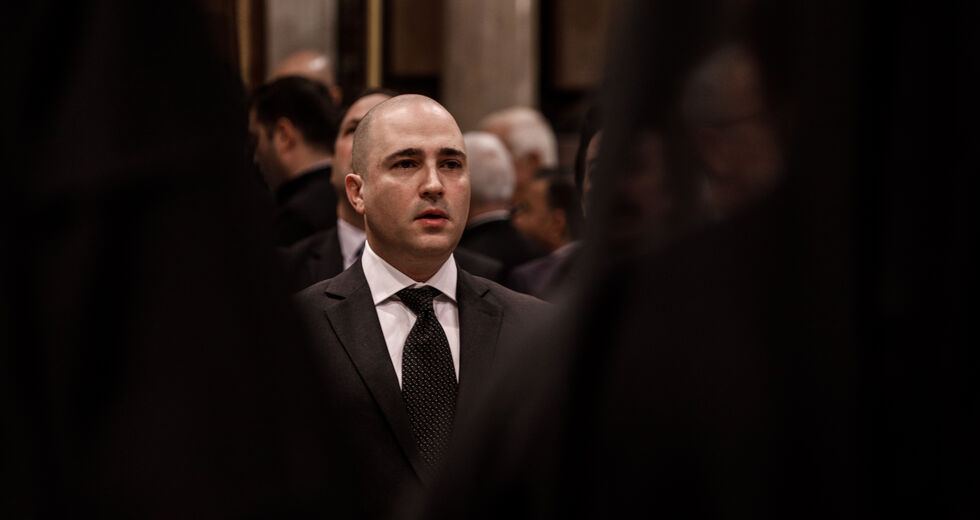 Το υποκριτικό mea culpa και η κάλυψη από Μαξίμου