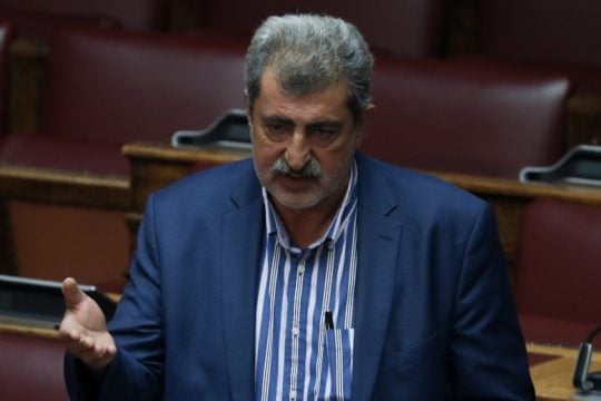 Η πρώτη δήλωση Πολάκη μετά τον εμβολιασμό του