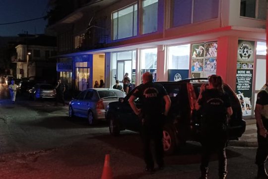 Επιχειρηματίας του Πύργου αυτοπυρπολήθηκε στη μέση του δρόμου