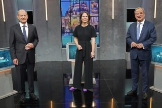 Ο Σολτς με τη βοήθεια της Μπέρμποκ… διέλυσε τον Λάσετ