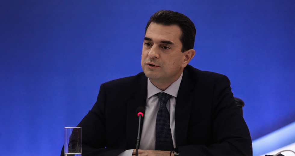 Χωρίς άμεσες δεσμεύσεις η συνάντηση Σκρέκα με τους ιδιώτες παρόχους