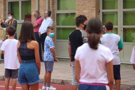 Ακόμη δύο σχολικά τμήματα έκλεισαν λόγω κορονοϊού