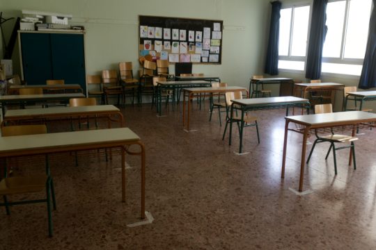 Οδηγός για την αξιολόγηση: Πώς να βάλετε θηλιά στο λαιμό σας με τρεις κινήσεις!