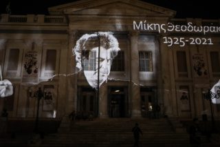 Νικώ τον χρόνο και τον θάνατο…