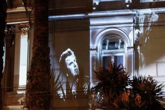 «Ο ουρανός καμάρωνε κι η γη χειροκροτούσε»