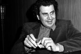 Είχε εκτός γάμου γιο ο Μίκης;