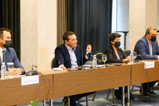 Τσίπρας: «Ανεύθυνη, αν όχι εγκληματική» η κυβερνητική στρατηγική για την ακρίβεια