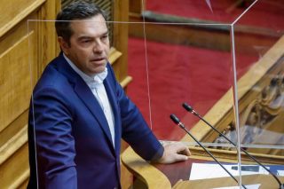Σύγκρουση στη Βουλή για τη ΔΕΗ