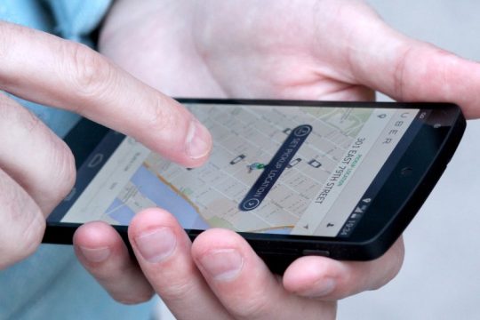 Νέα ήττα για την Uber, υπάλληλοι είναι οι οδηγοί σύμφωνα με ολλανδικό δικαστήριο