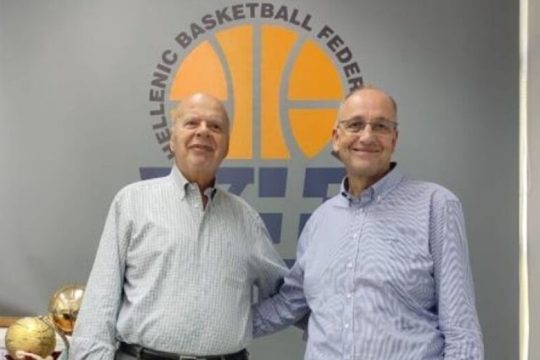 «Τελετή» παράδοσης – παραλαβής με Βασιλακόπουλο – Λιόλιο