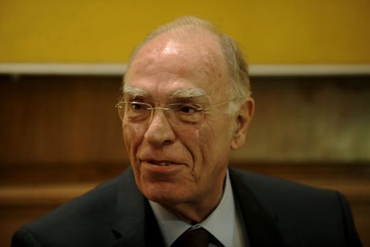 Κρίσιμη η κατάσταση υγείας του Βασίλη Λεβέντη