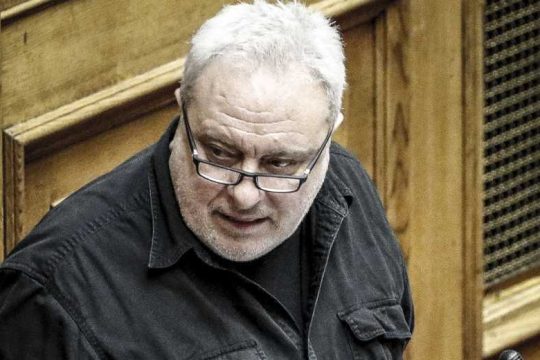 Εκπαιδευτικοί 1ου ΓΕΛ Ν. Φιλαδέλφειας: Ο Ψαριανός να ζητήσει δημόσια συγγνώμη
