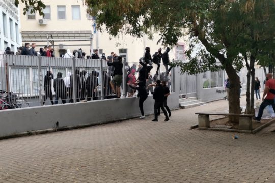 Αντιφασιστικό μήνυμα από Ιταλία!