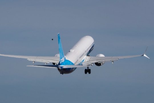 Πιλότος της Boeing διώκεται για παραπλάνηση των αρχών για τα προβλήματα στα 737 Max