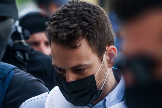 Ρεσιτάλ υποκρισίας το τηλεφώνημα του δολοφόνου της Καρολάιν στην ΕΛ.ΑΣ.