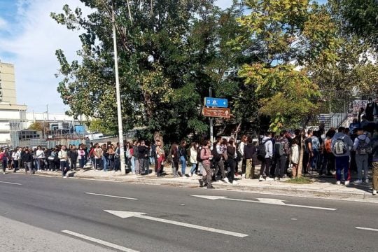 Το θέατρο του παραλόγου στη Θεσσαλονίκη