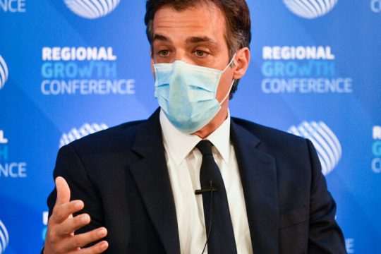 «Παραίτηση» και νέα ομολογία αποτυχίας