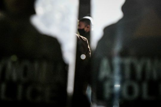 ΣΥΡΙΖΑ – ΠΣ: «Αστυνομία Άγριας Δύσης και ανεξέλεγκτη οπλοκατοχή»