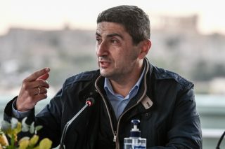 «Αδειασμα» Αυγενάκη και για τη Νέα Τούμπα