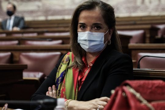 Η Ντόρα Μπακογιάννη διαγνώστηκε με πολλαπλό μυέλωμα – Το μήνυμά της για τον καρκίνο