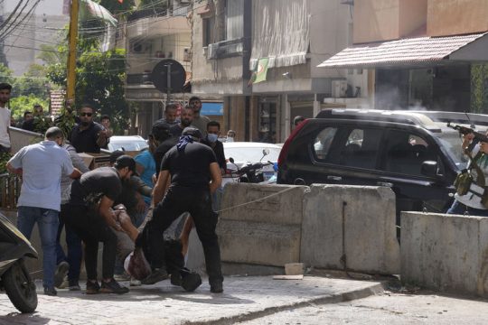 Πολύωρες συγκρούσεις στη διαλυμένη Βηρυτό