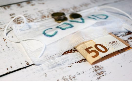 Ξανανοίγουν οι 100 και 120 δόσεις