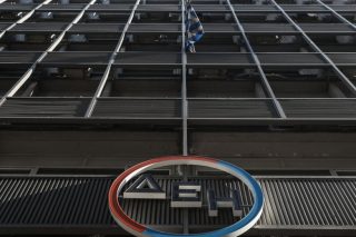 Οι λιμενεργάτες του ΟΛΠ στηρίζουν τους εργαζόμενους στη ΔΕΗ