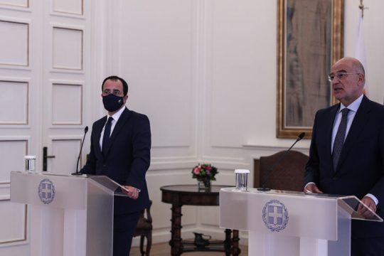 «Η Τουρκία υπονομεύει τις διερευνητικές επαφές»