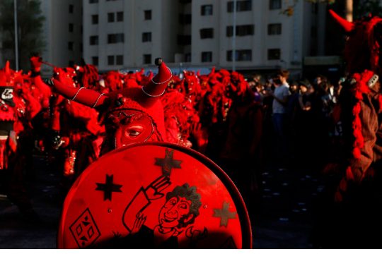 Χιλή: προς τις κάλπες με σκάνδαλα και καταστολή