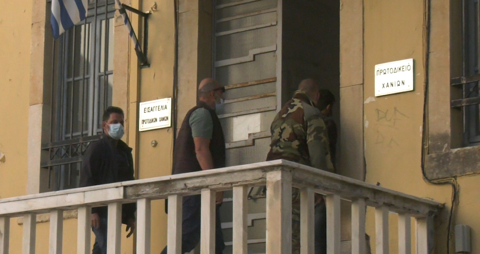Χανιά: Προφυλακιστέοι οι δύο για το κύκλωμα εμπορίας όπλων